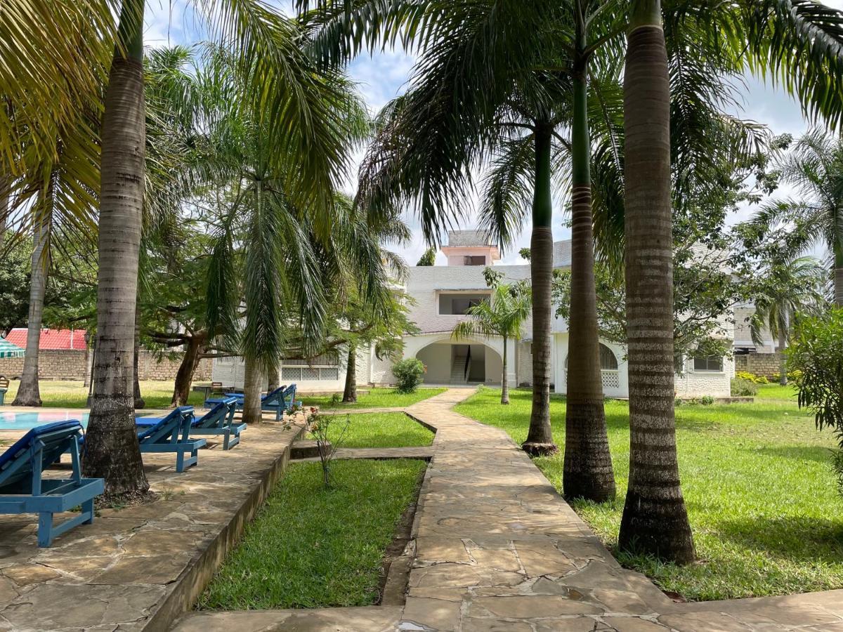 Royal Palms Apartment A4 몸바사 외부 사진