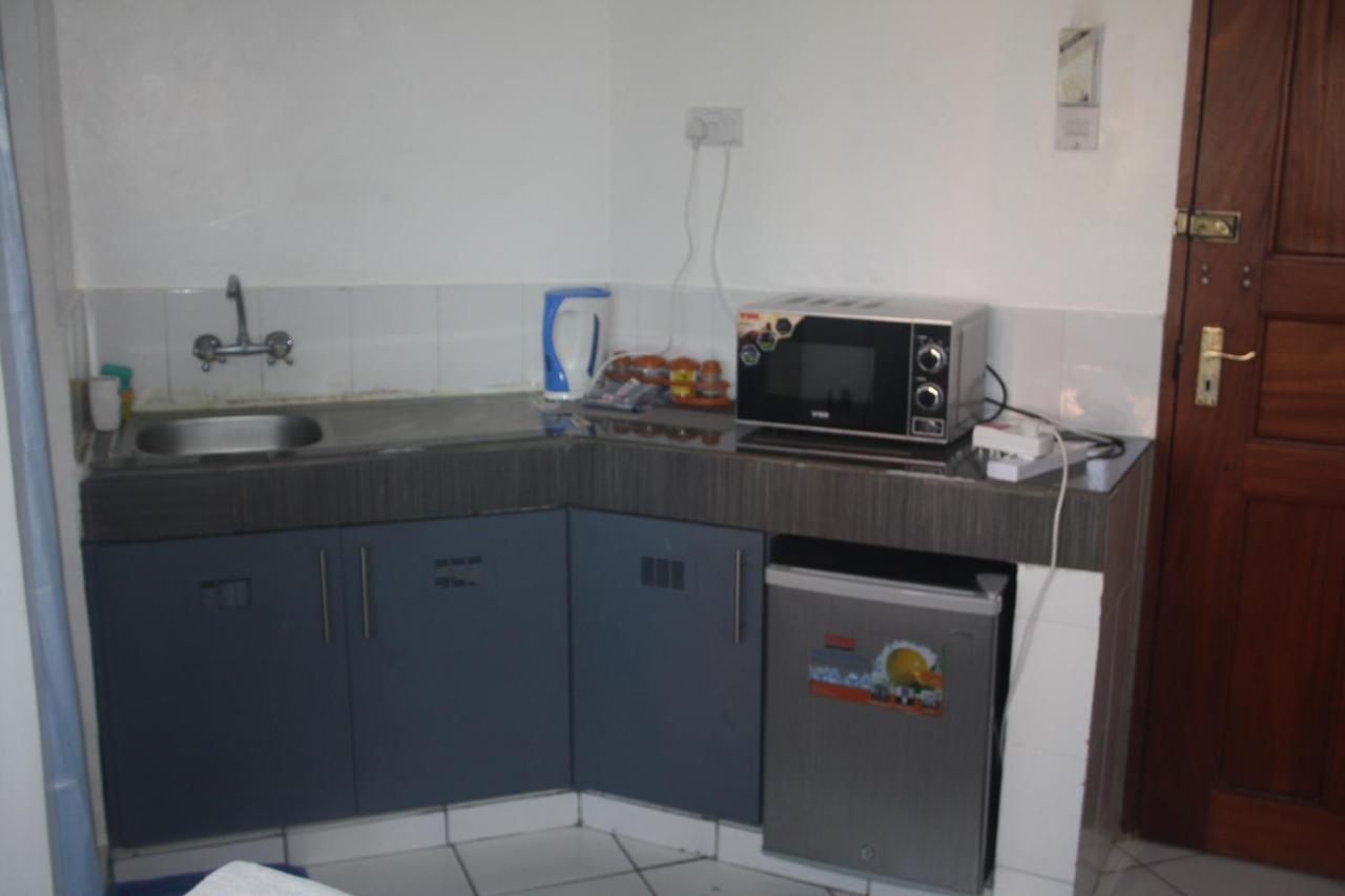 Royal Palms Apartment A4 몸바사 외부 사진